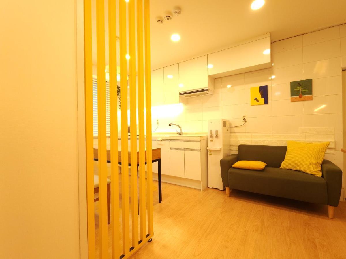 Oyo Myeongdong 5 Lodge Seúl Exterior foto