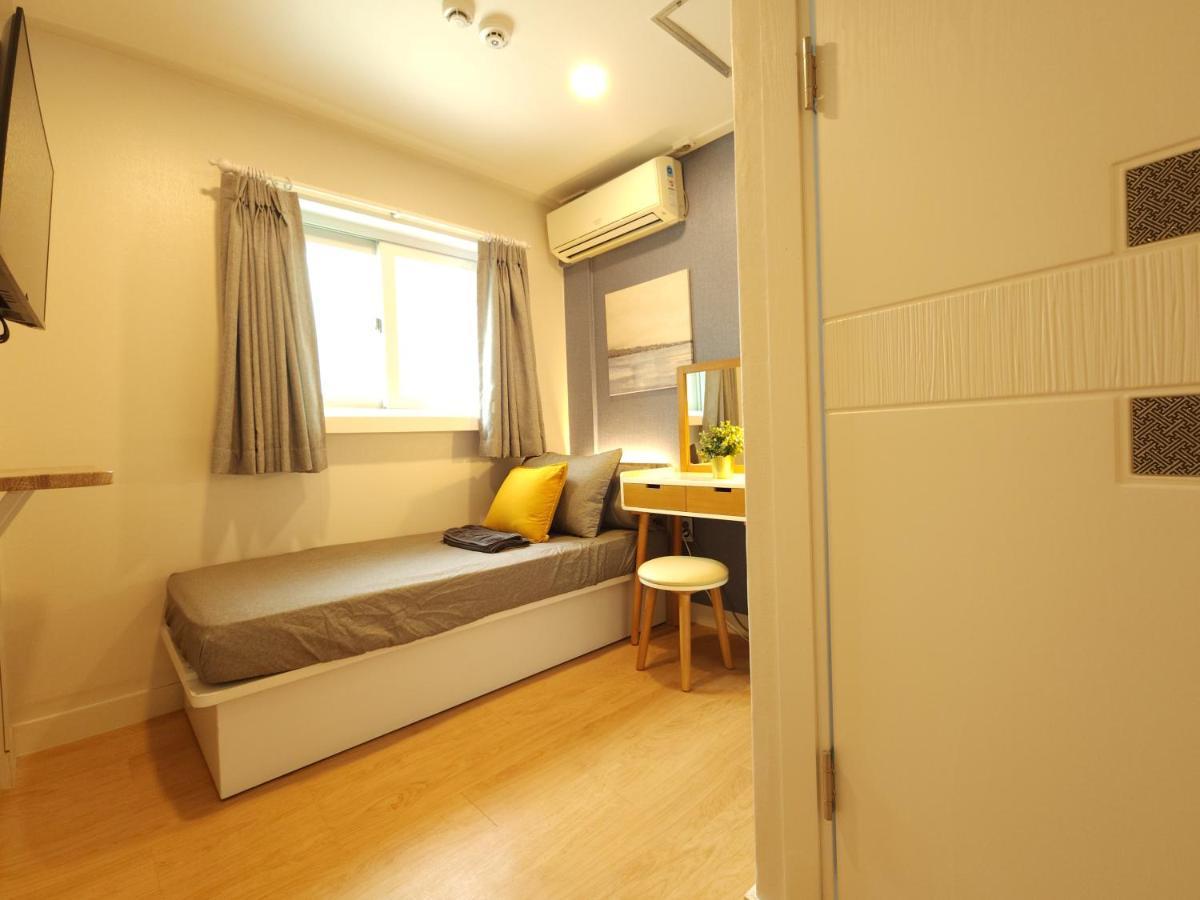 Oyo Myeongdong 5 Lodge Seúl Exterior foto